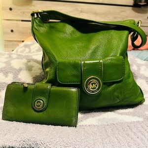 Michael Kors green handbag & matching wallet.